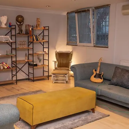 Nest Digital Nomad House *