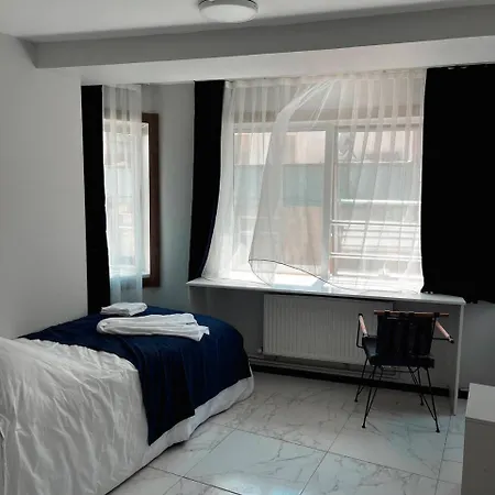 Nest Digital Nomad House *
