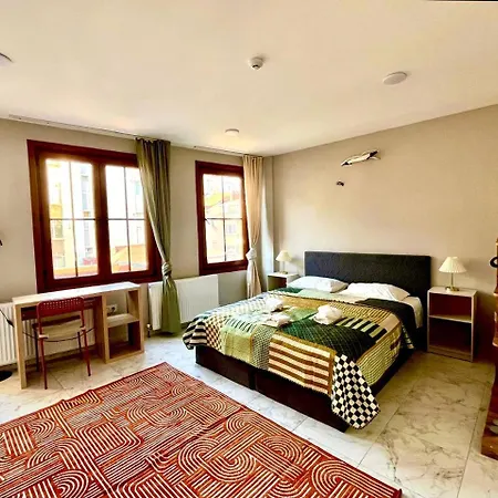 Nest Digital Nomad House * Isztambul