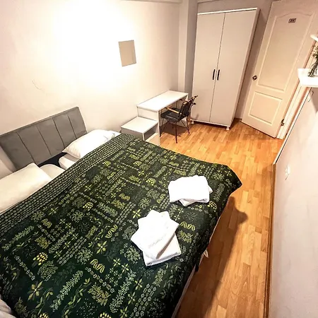 Nest Digital Nomad House Estambul