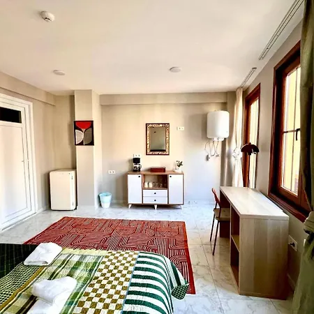 Nest Digital Nomad House *