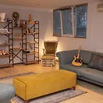 Nest Digital Nomad House *