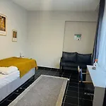 Nest Digital Nomad House アパート *