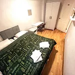 Nest Digital Nomad House イスタンブール