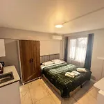 شقة Nest Digital Nomad House *