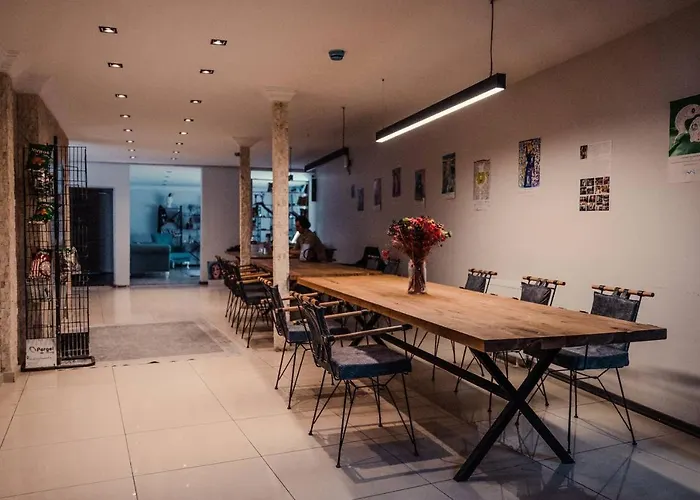 Nest Digital Nomad House