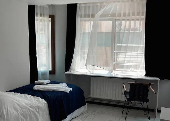 Nest Digital Nomad House *