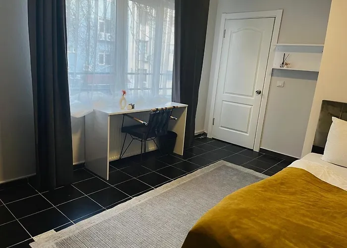 Nest Digital Nomad House アパート