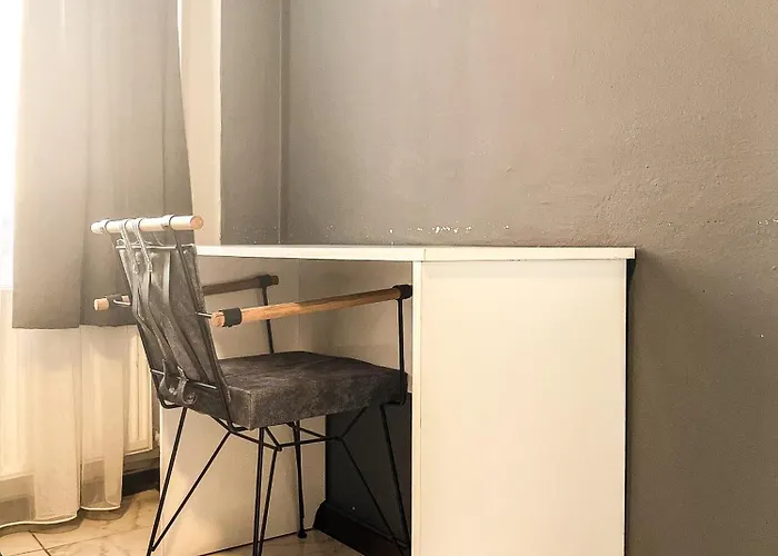 Nest Digital Nomad House アパート *