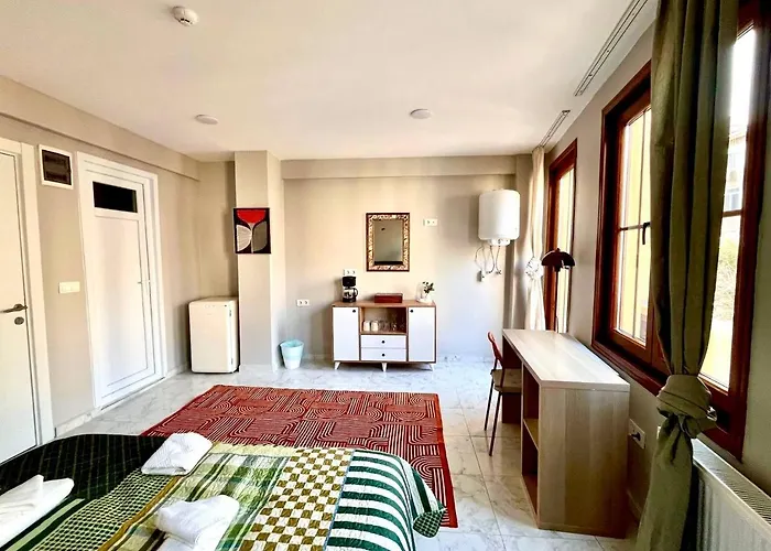 Nest Digital Nomad House *