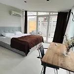 Nest Digital Nomad House Apartment